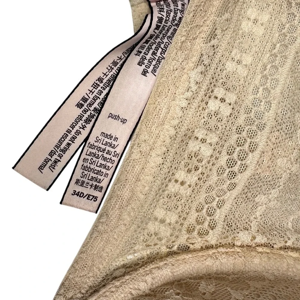 Victoria's‎ Secret Push Up Bra Size 34D Cream